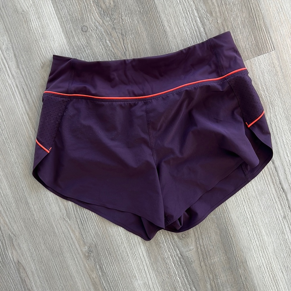Athleta Run with it Short 3.5 in